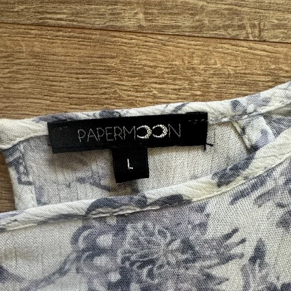 Papermoon Floral Lace Trim Blouse - White and Blue - Picture 2 of 3